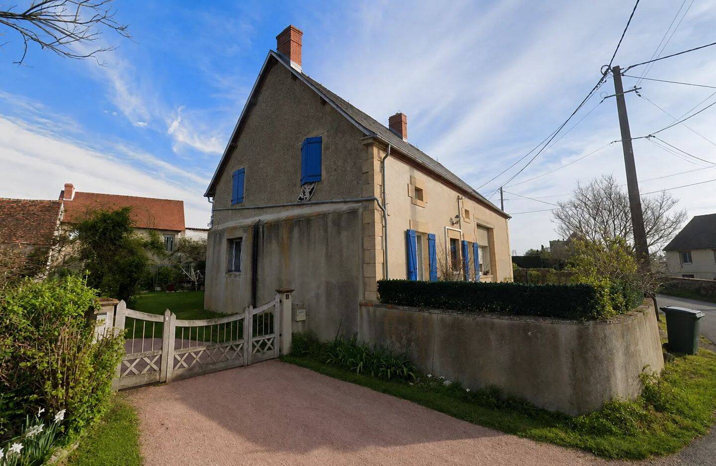 Maison 7 pièces 172 m² · à Louchy-Montfand · 172 m² · 170 000 €