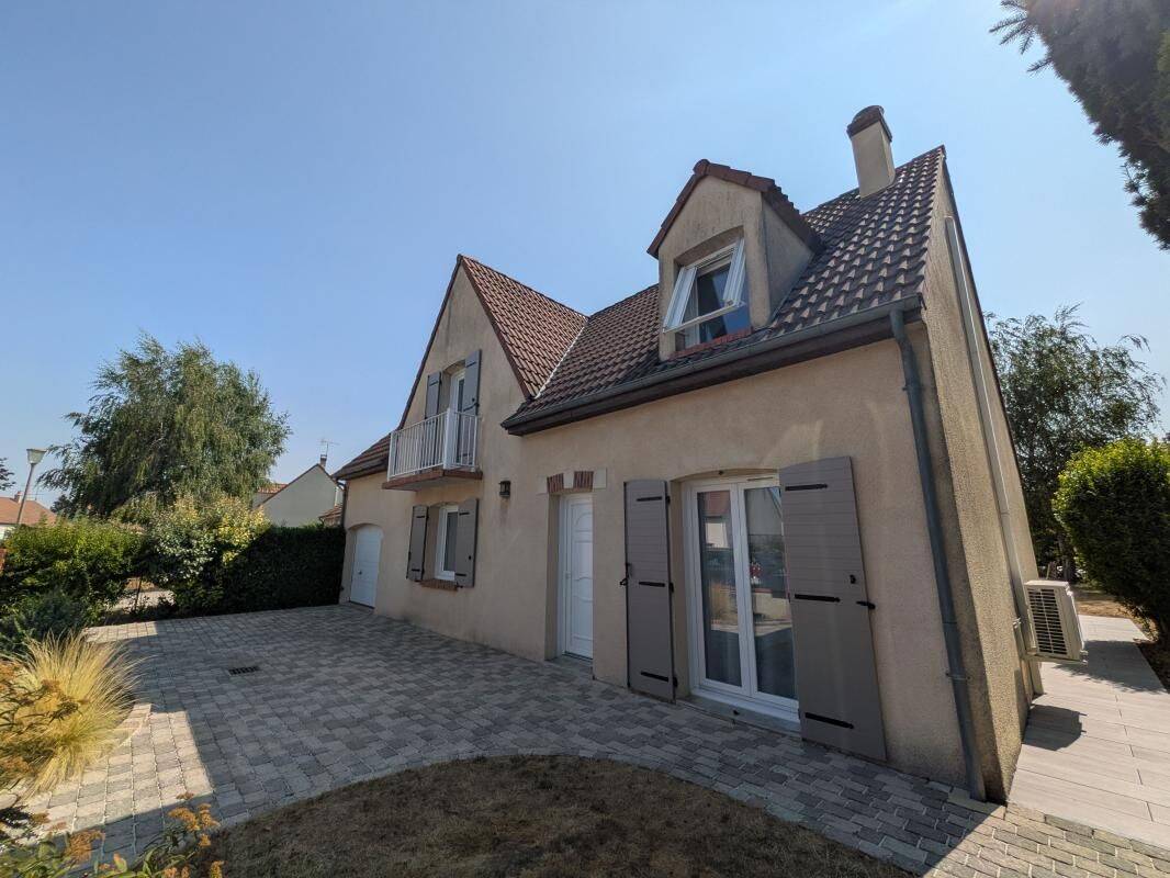 Maison 6 pièces 150 m² · à Ingré · 150 m² · 334 900 €