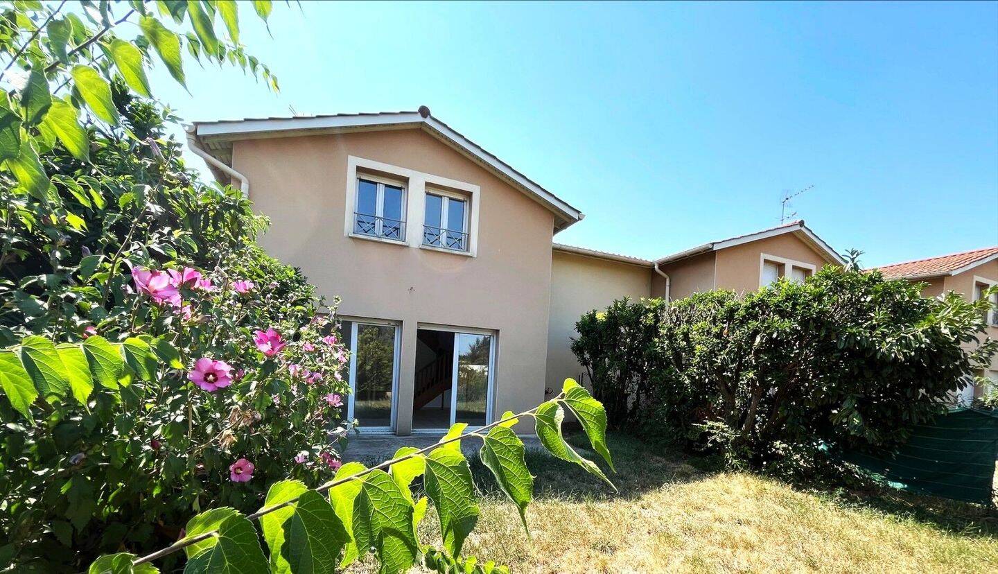 Maison 110 m² · à Charly · 110 m² · 1 499 €/mois