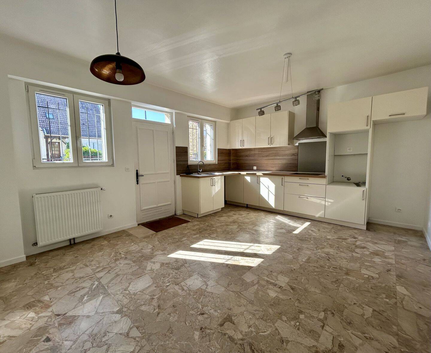 Maison 3 pièces 57 m² · à Brunoy · 56,8 m² · 937 €/mois