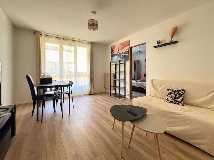 Appartement 2 pièces 43 m² · à Marseille 6ème Arrondissement · 43 m² · 650 €