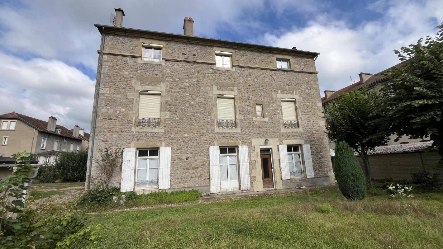 Maison 12 pièces 335 m² · à Autun · 335 m² · 280 000 €