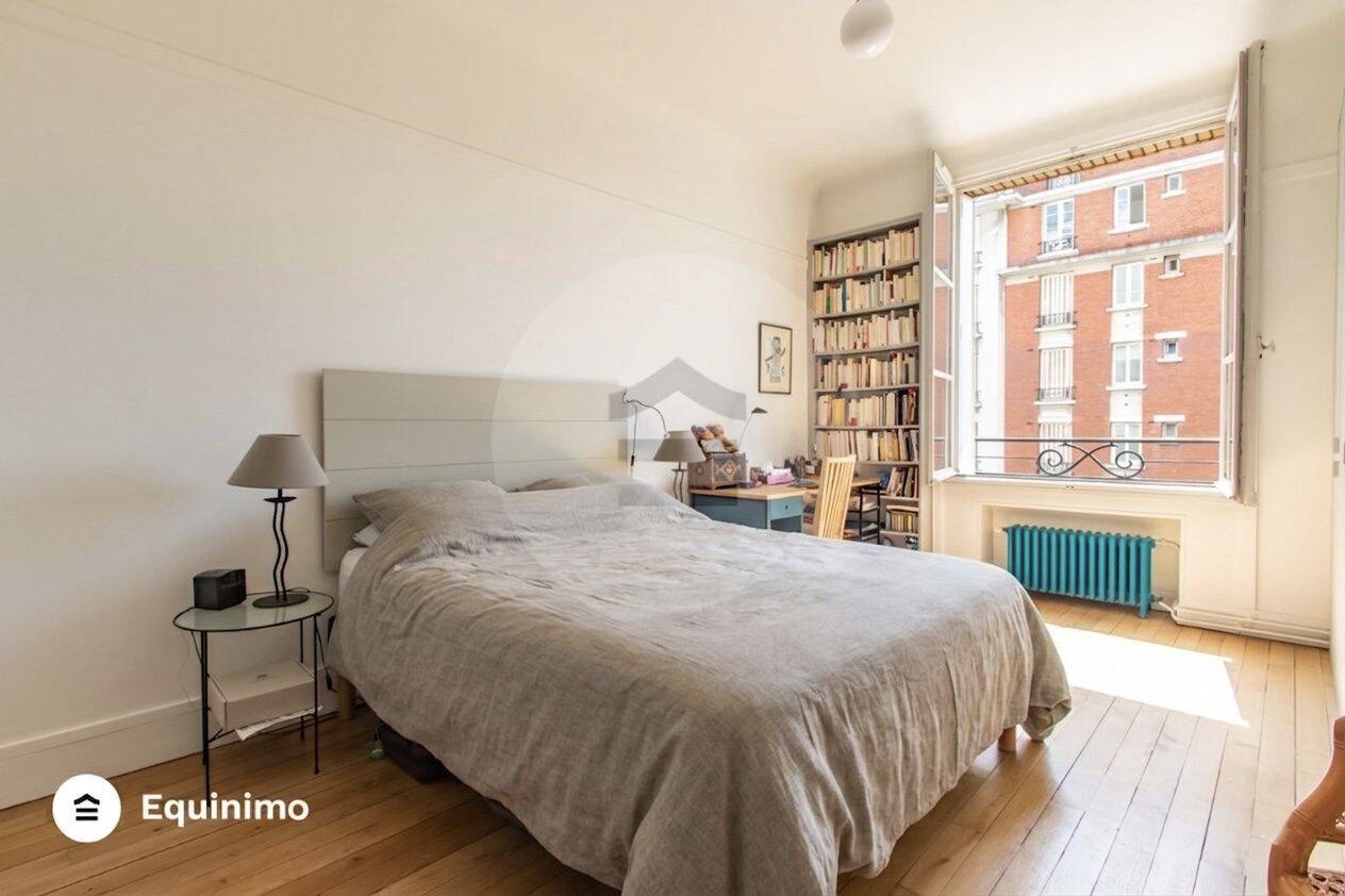 Appartement 5 pièces 141 m² · à Paris 16ème · 141 m² · 1 250 000 €