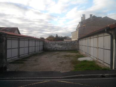 Garage/Stationnement à louer 84 € 15 m² Angouleme 16000