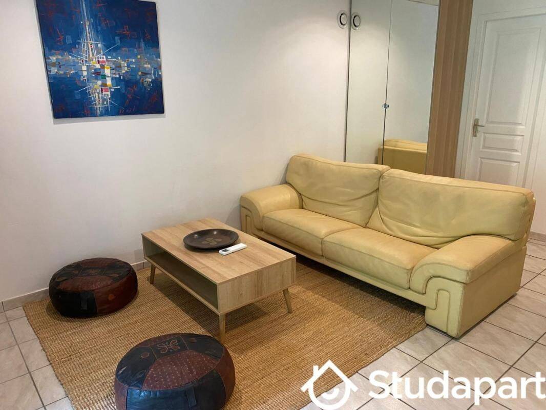 Appartement 1 pièce 30 m² · à Saint-Jean-de-Luz · 30 m² · 550 €