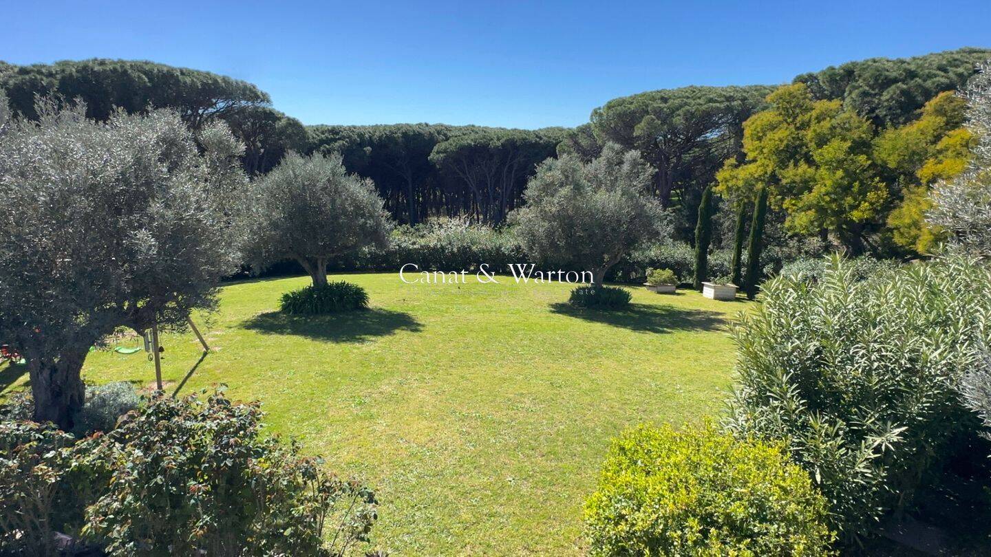 Maison 10 pièces 300 m² · à Saint-Raphaël · 300 m² · 2 950 000 €
