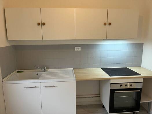 Appartement à louer 900 € 5 pièces 3 chambres 80 m² 1er étage Centre Ville-Mairie-Ville Basse Rombas 57120