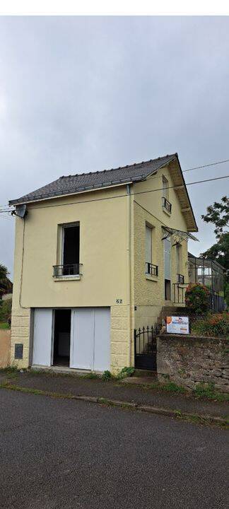 Maison 2 pièces 55 m² · à Locminé · 55 m² · 750 €