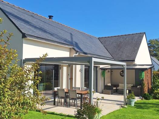 Maison de plain-pied à vendre 418 000 € 4 pièces 3 chambres 117 m² 1 565 m² de terrain Locoal-Mendon 56550