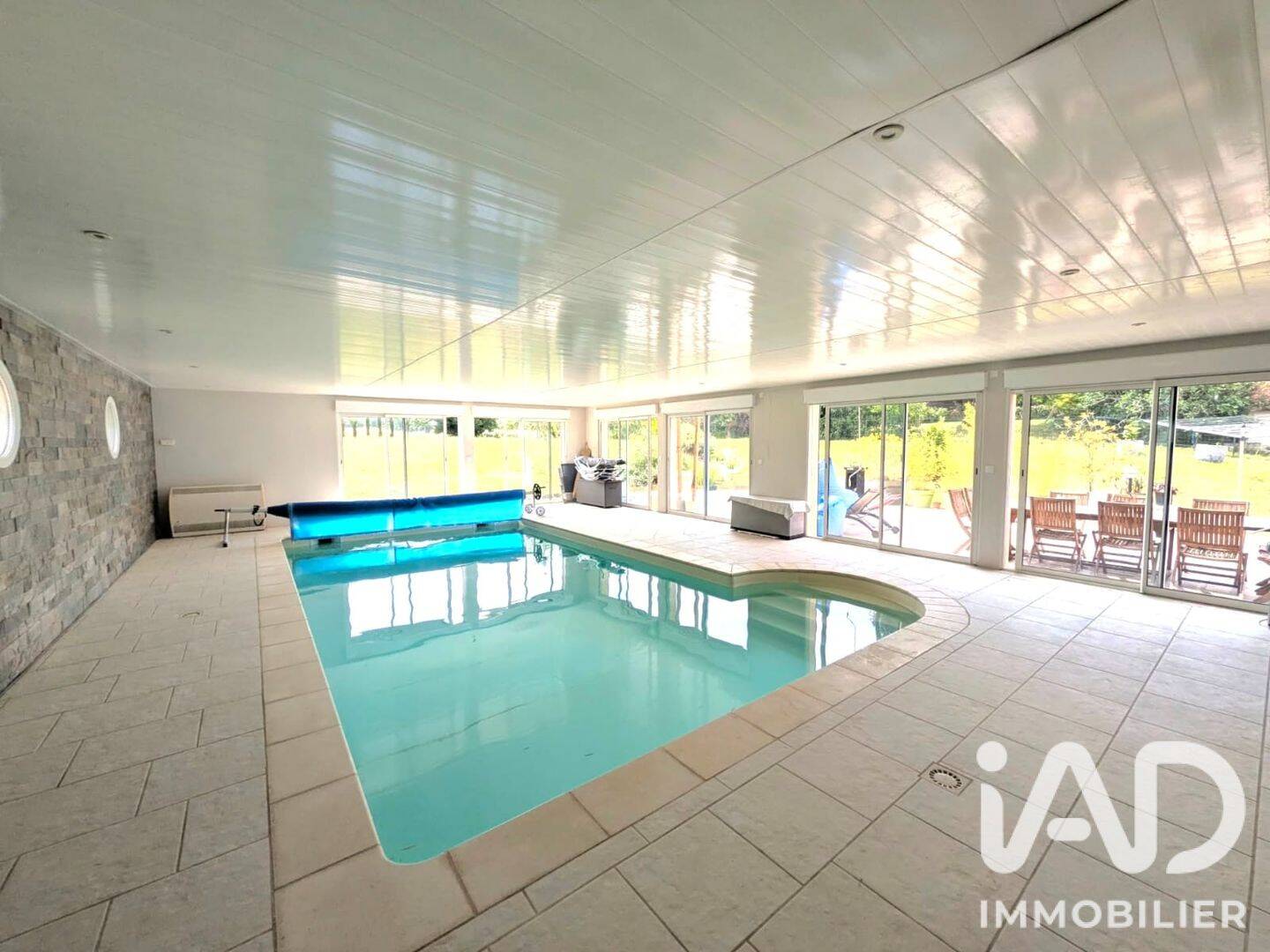Maison 6 pièces 202 m² · à Savonnières · 202 m² · 650 000 €