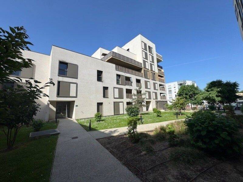 Appartement 3 pièces 73 m² · à Saint-Denis · 73,3 m² · 1 296 €/mois