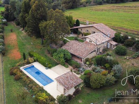 Maison à vendre 645 000 € 9 pièces 4 chambres 250 m² 3 533 m² de terrain Saint-Bardoux 26260