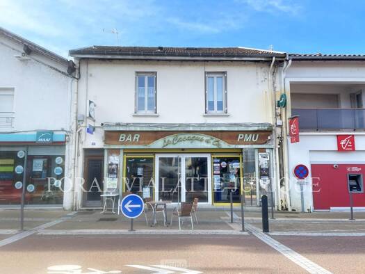 Local commercial à vendre 400 000 € 230 m² de surface de vente Ambérieu-en-Bugey 01500