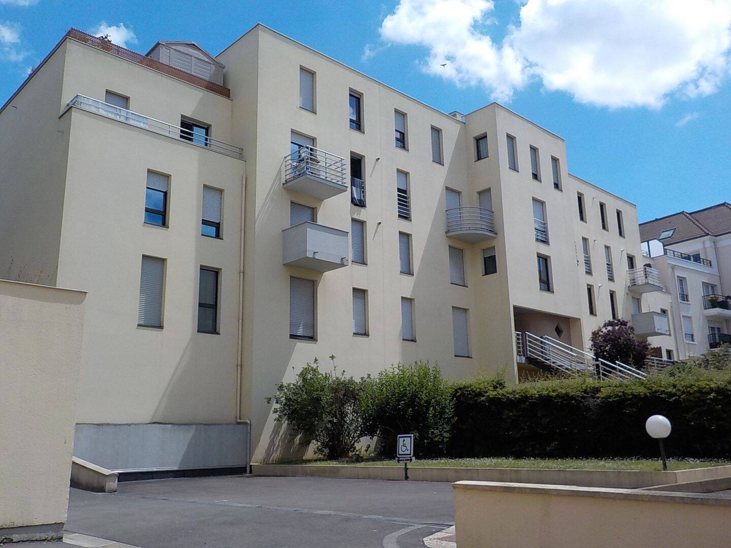Appartement 2 pièces 47 m² · à Plaisir · 47,1 m² · 855 €/mois