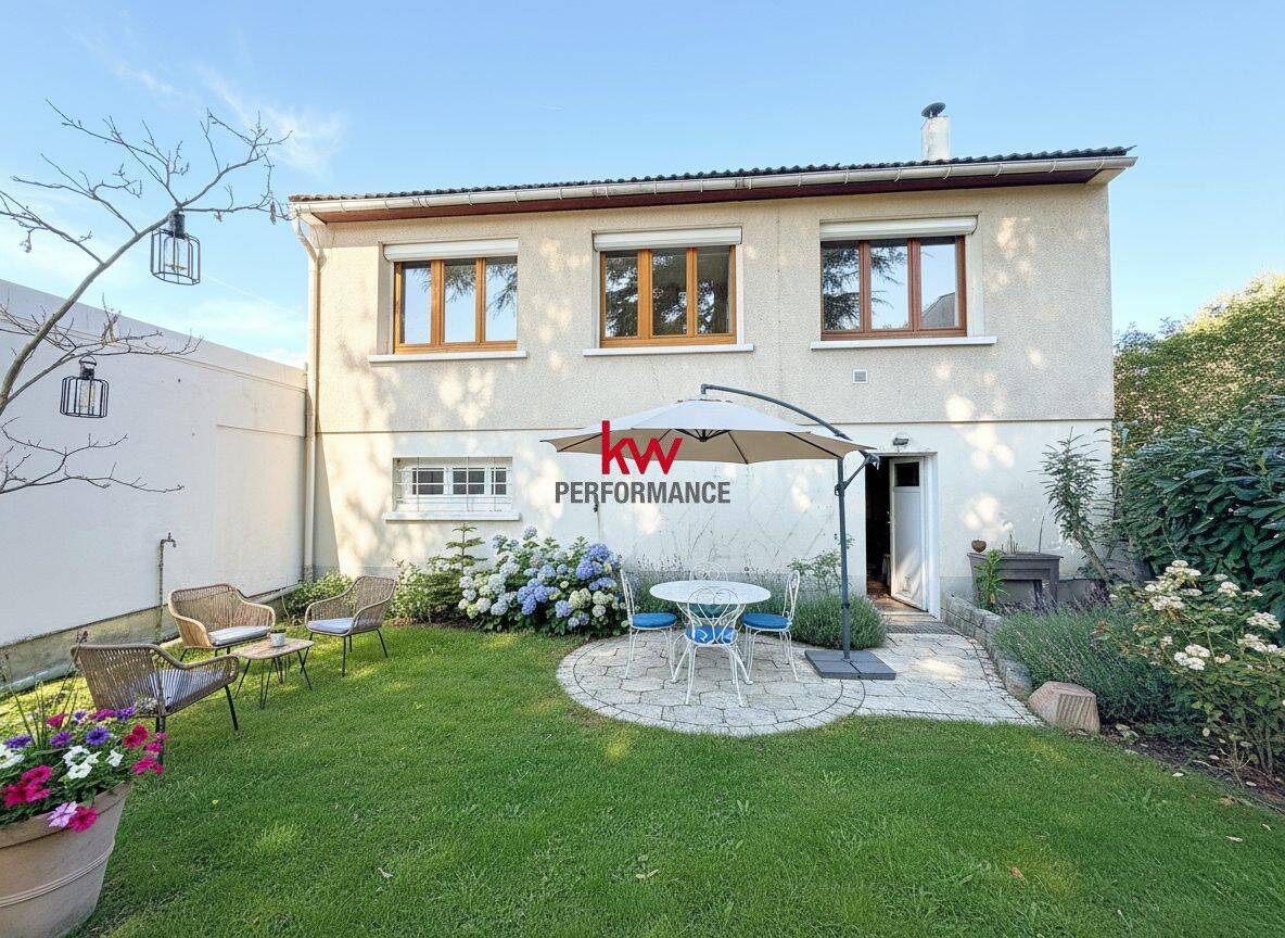 Maison 4 pièces 78 m² · à Saint-Prix · 78 m² · 360 000 €