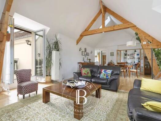 Appartement à vendre 1 300 000 € 8 pièces 5 chambres 186 m² Étage 2/3 Chateau Maisons-Laffitte 78600