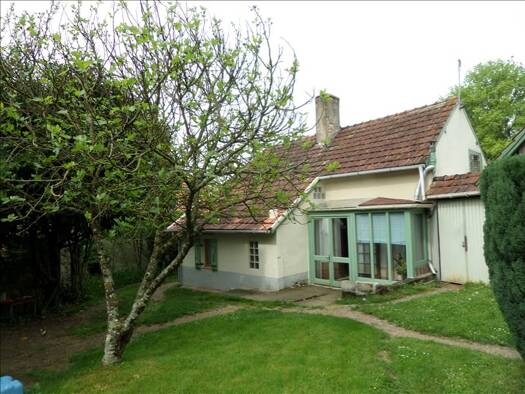 Maison à vendre 35 000 € 4 pièces 2 chambres 60 m² 417 m² de terrain Feux 18300