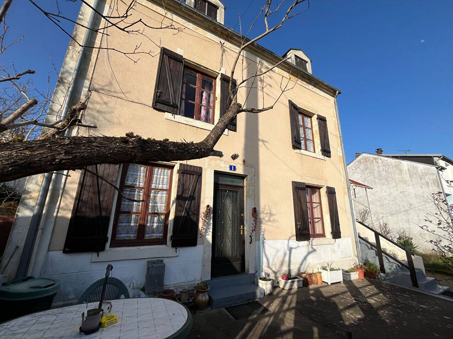 Maison 5 pièces 111 m² · à Fourchambault · 111 m² · 80 000 €