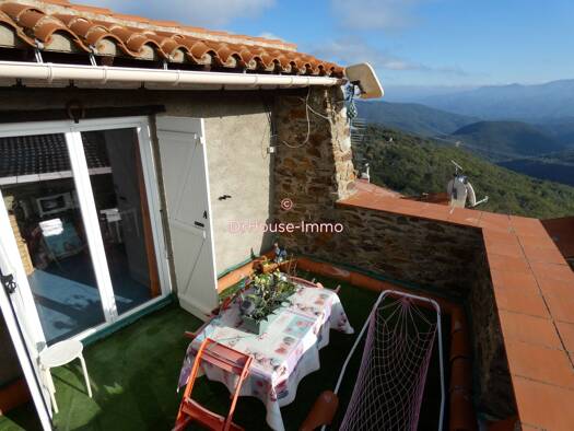 Maison à vendre 169 200 € 6 pièces 3 chambres 136 m² 30 m² de terrain Saint-Marsal 66110