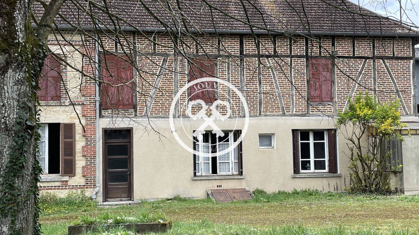 Maison 5 pièces 110 m² · à Crésantignes · 110 m² · 140 000 €