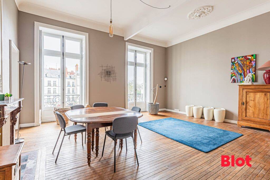 Appartement 6 pièces 166 m² · à Nantes · 166,3 m² · 561 600 €