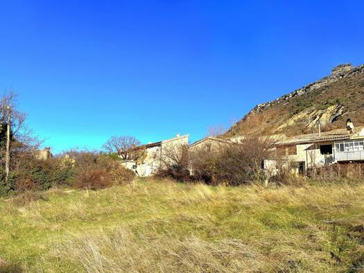 Terrain à vendre 97 000 € 764 m² de terrain La Roche-sur-le-Buis 26170