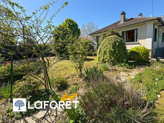 Maison de plain-pied à vendre 266 560 € 4 pièces 2 chambres 70 m² 707 m² de terrain Le Bois Pommier Morsang-sur-Orge 91390