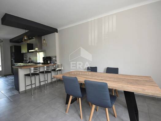 Maison à vendre 155 000 € 5 pièces 4 chambres 144 m² 100 m² de terrain Vignes Rouges-Saint Georges-Cité Ozanam-Troubadours-La Gravette Carcassonne 11000