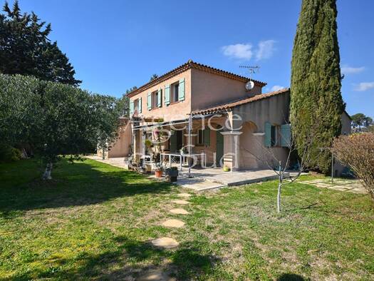 Villa à vendre 649 000 € 5 pièces 4 chambres 158 m² 1 041 m² de terrain La Destrousse 13112