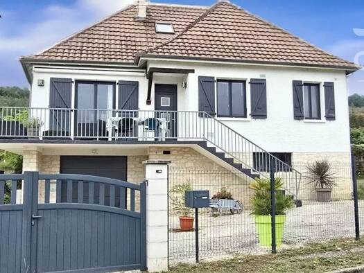 Maison à vendre 272 000 € 6 pièces 4 chambres 149 m² 663 m² de terrain Montignac 24290