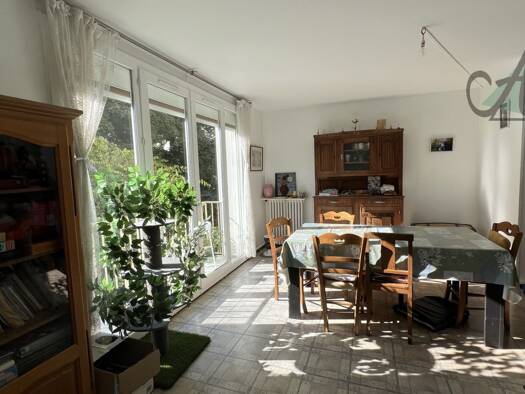 Appartement à vendre 218 280 € 5 pièces 3 chambres 88 m² Étage 2/7 Avon 77210