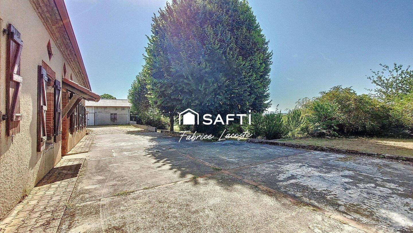 Maison 9 pièces 159 m² · à Carbonne · 159 m² · 255 000 €