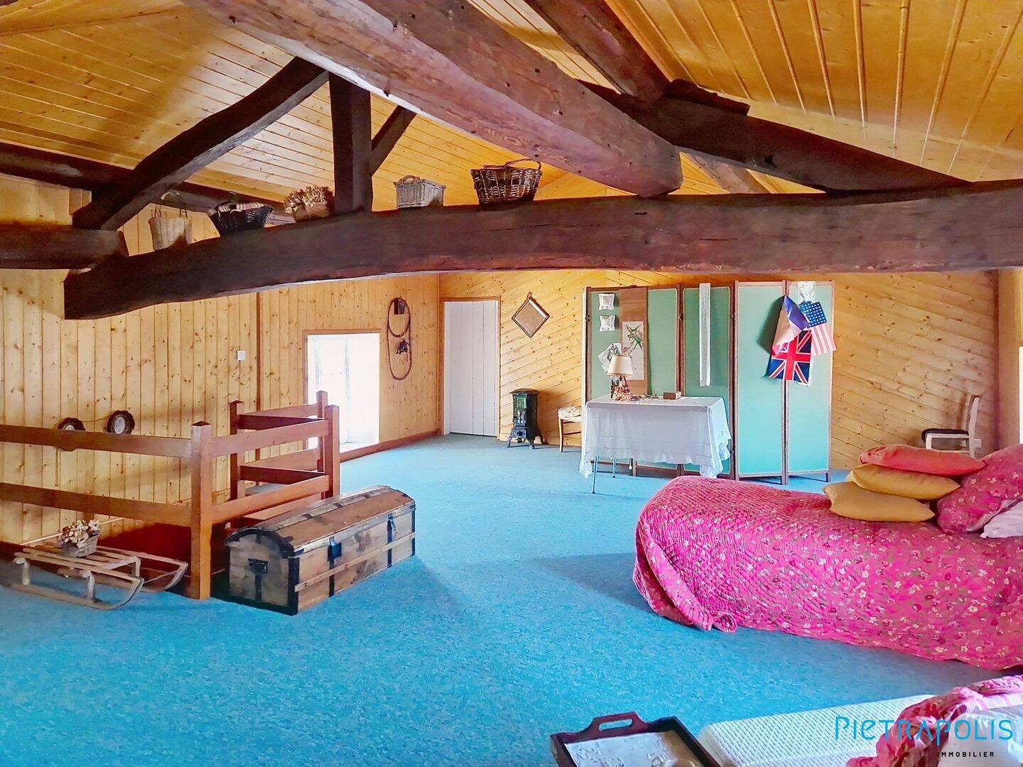 Maison 7 pièces 194 m² · à Grandris · 194 m² · 170 000 €