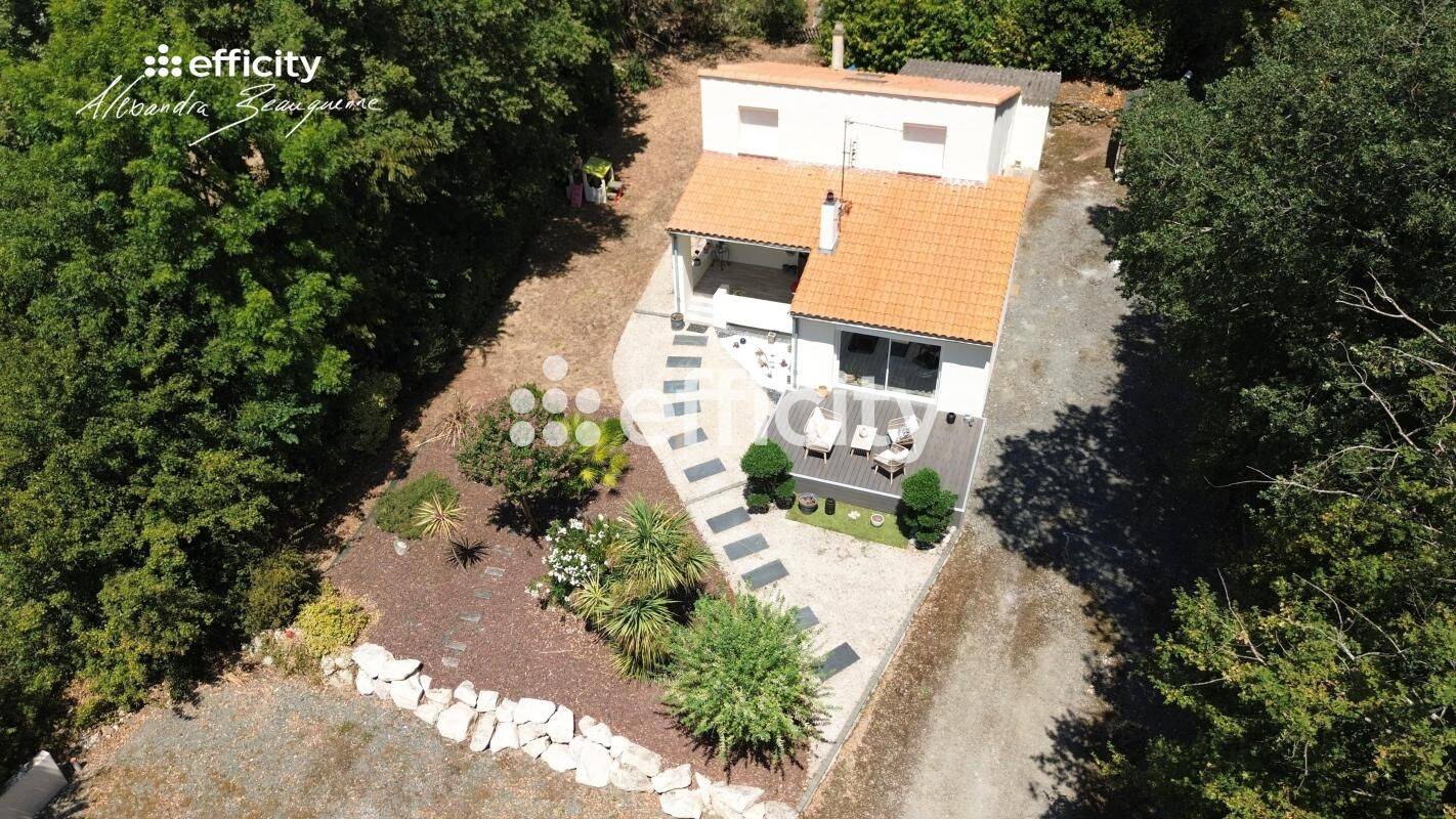 Maison 6 pièces 95 m² · à Vouillé · 94,5 m² · 269 000 €