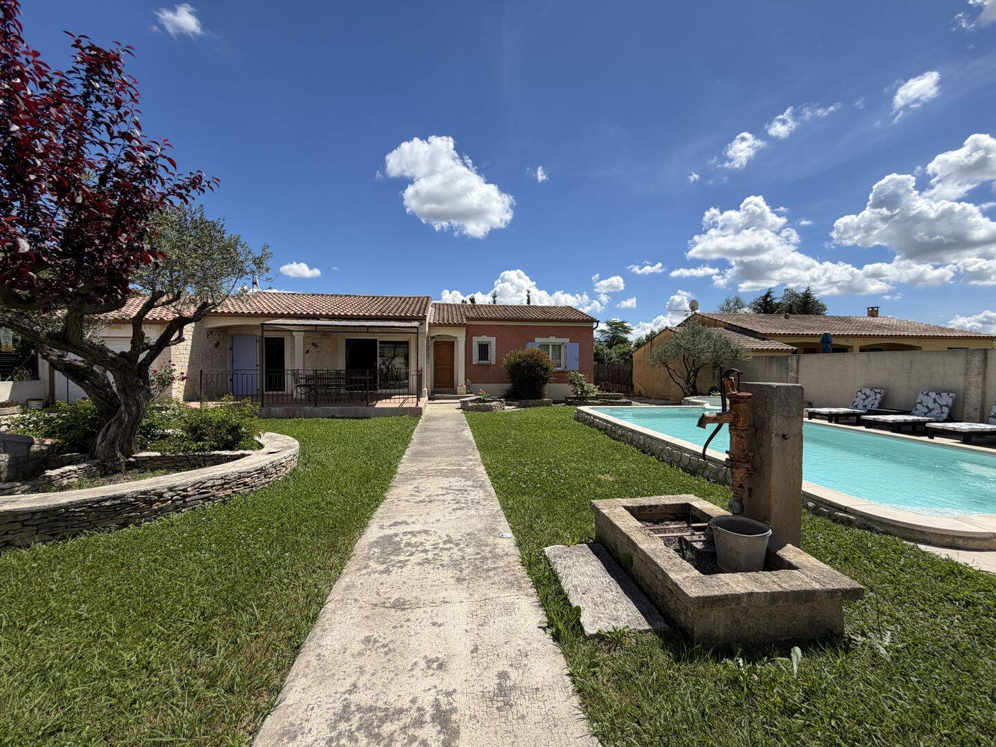 Maison 4 pièces 99 m² · à Jonquières-Saint-Vincent · 98,5 m² · 1 600 €
