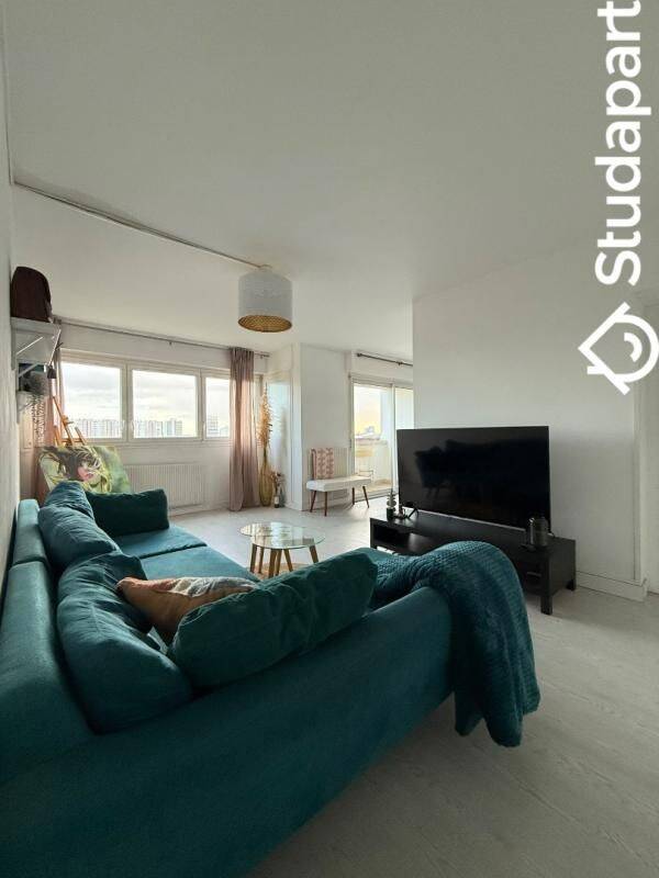 1 pièce 70 m² · à Le Bouscat · 70 m² · 570 €/mois