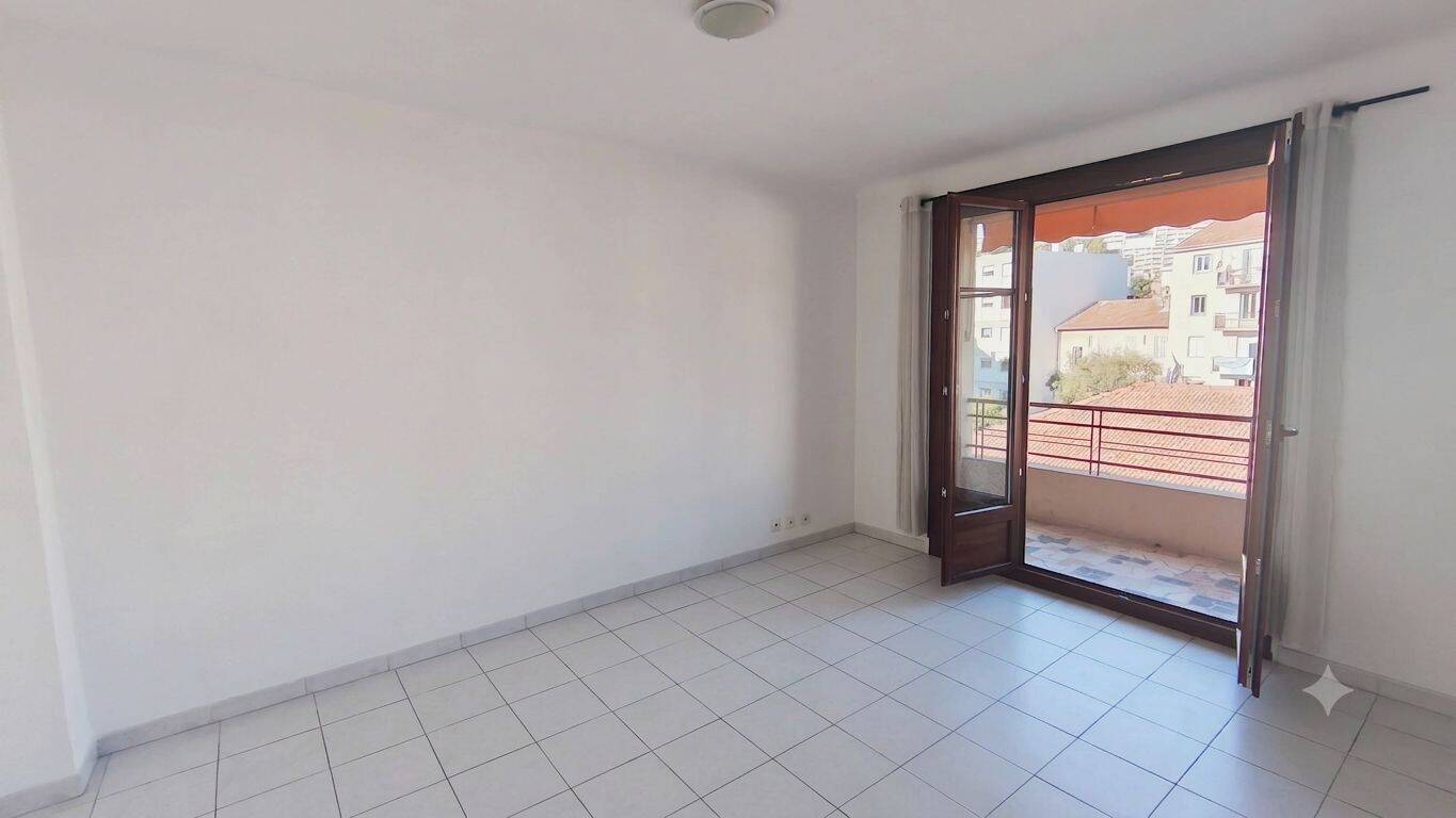 Appartement 2 pièces 56 m² · à Saint-Laurent-du-Var · 55,6 m² · 850 €/mois