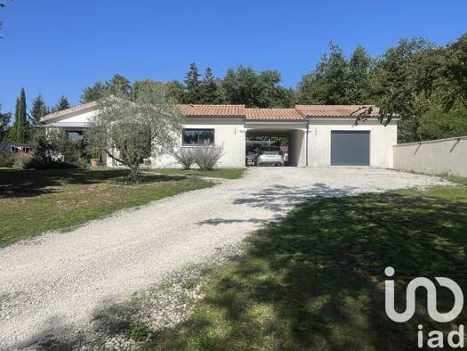 Pavillon à vendre 339 900 € 5 pièces 4 chambres 144 m² 2 213 m² de terrain Tourriers 16560