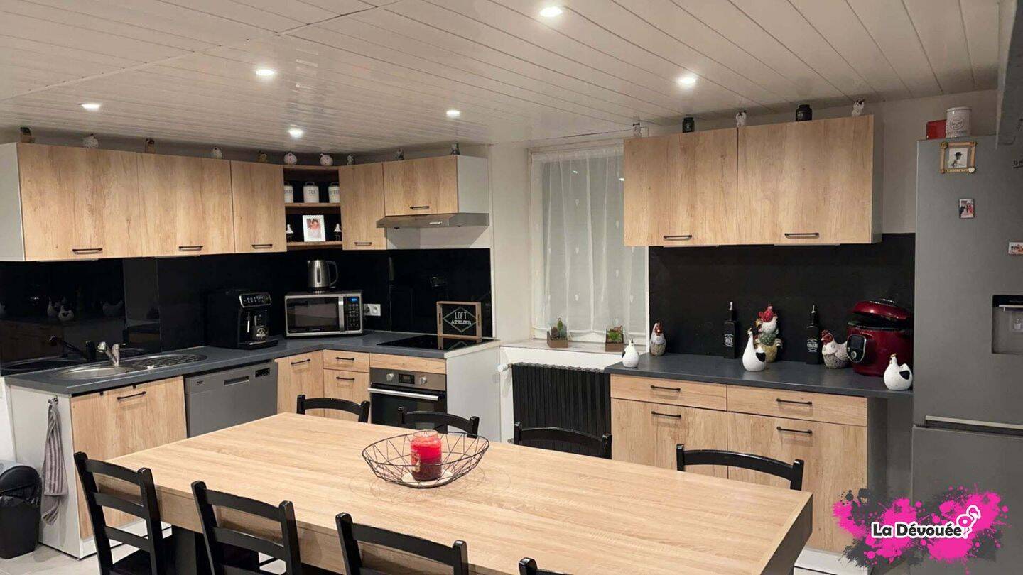 Maison 5 pièces 145 m² · à Froideconche · 144,6 m² · 159 000 €