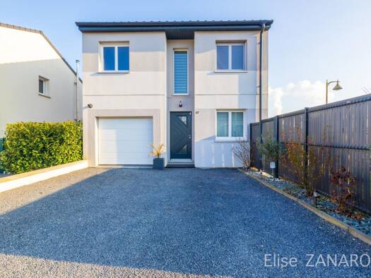 Maison à vendre 450 000 € 4 pièces 3 chambres 113 m² 352 m² de terrain Breistroff-la-Grande 57570