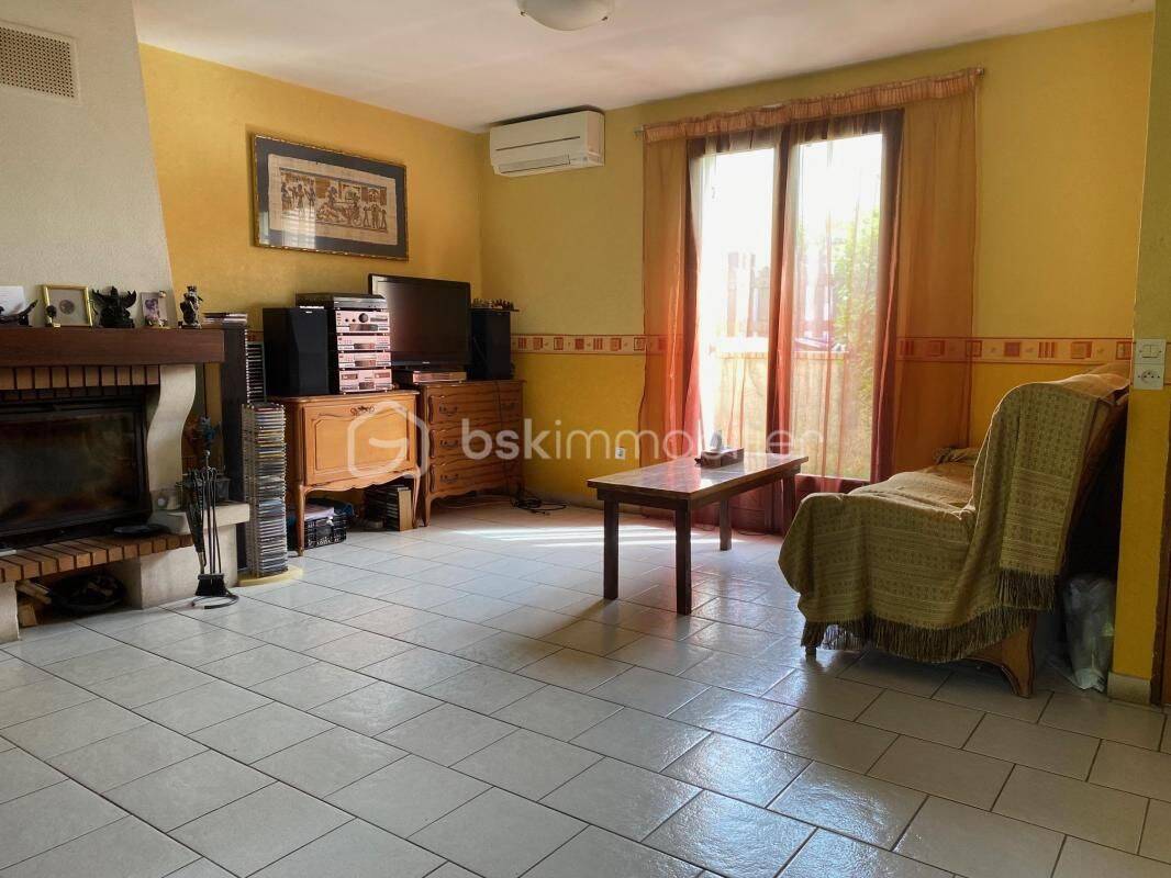 Maison 5 pièces 95 m² · à Saintry-sur-Seine · 95 m² · 295 000 €