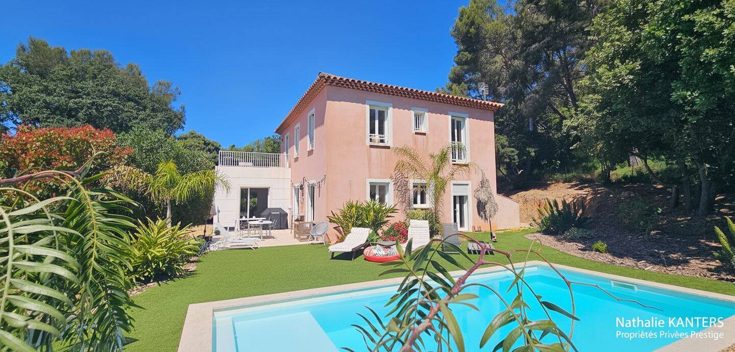 Maison 7 pièces 200 m² · à Six-Fours-les-Plages · 200 m² · 1 095 000 €
