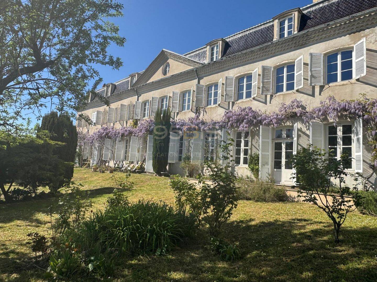 Maison 12 pièces 640 m² · à Trévoux · 640 m² · 394 500 €