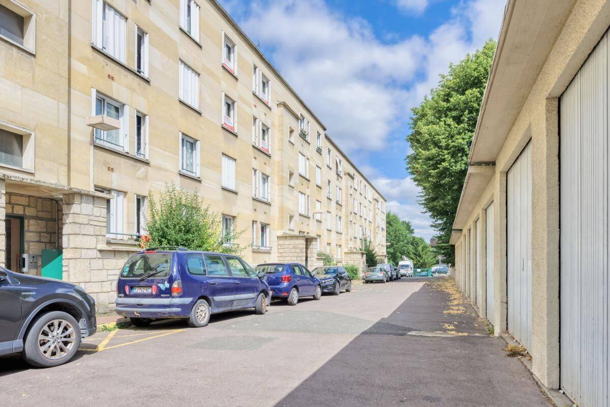 Appartement 5 pièces 74 m² · à Clichy-sous-Bois · 74,2 m² · 130 000 €