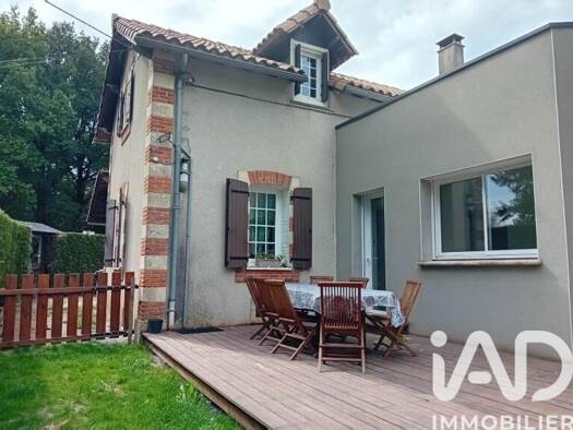 Villa à vendre 188 000 € 7 pièces 5 chambres 151 m² 2 640 m² de terrain Saint-Hilaire-de-Voust 85120