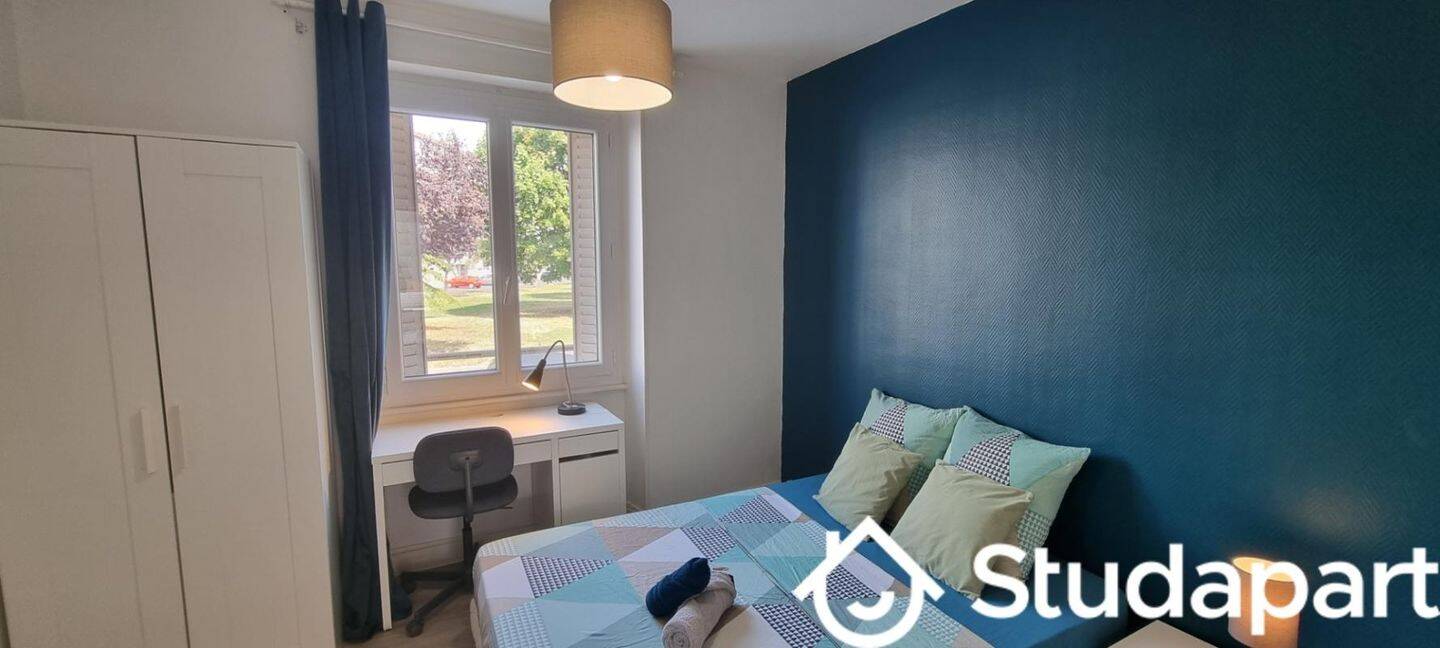 1 pièce 10 m² · à Clermont-Ferrand · 10 m² · 450 €
