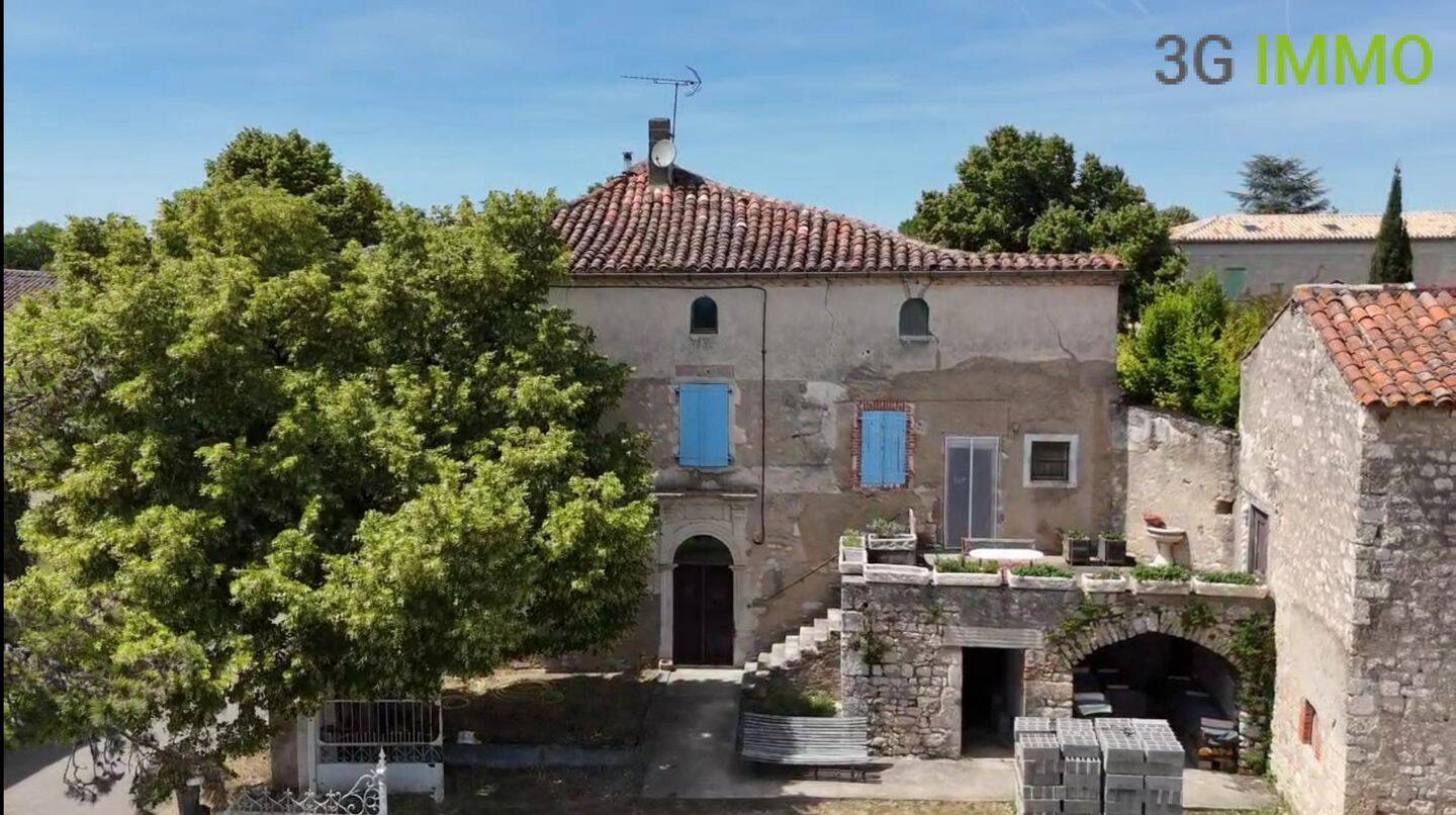 Maison 6 pièces 330 m² · à Mouzieys-Panens · 330 m² · 195 000 €