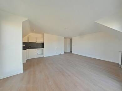 Appartement à louer 833 € 3 pièces 2 chambres 63 m² 2ème étage Montbazon 37250