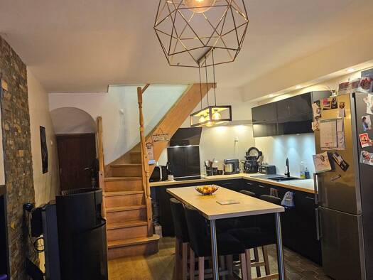 Appartement à vendre 215 000 € 3 pièces 2 chambres 84 m² RDC/3 Le Châtelard 73630