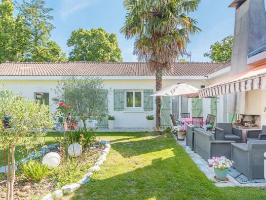 Maison de plain-pied à vendre 585 000 € 9 pièces 4 chambres 183 m² 1 172 m² de terrain Camaldules Yerres 91330